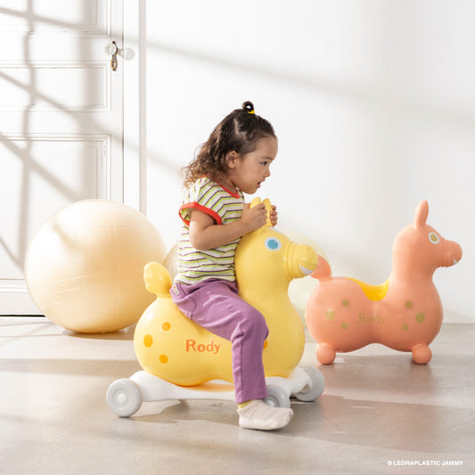 【公式限定】【セットでお得】乗用ロディ LaLa ストア限定カラー2026(サンライズ)スピーディーローラーセット