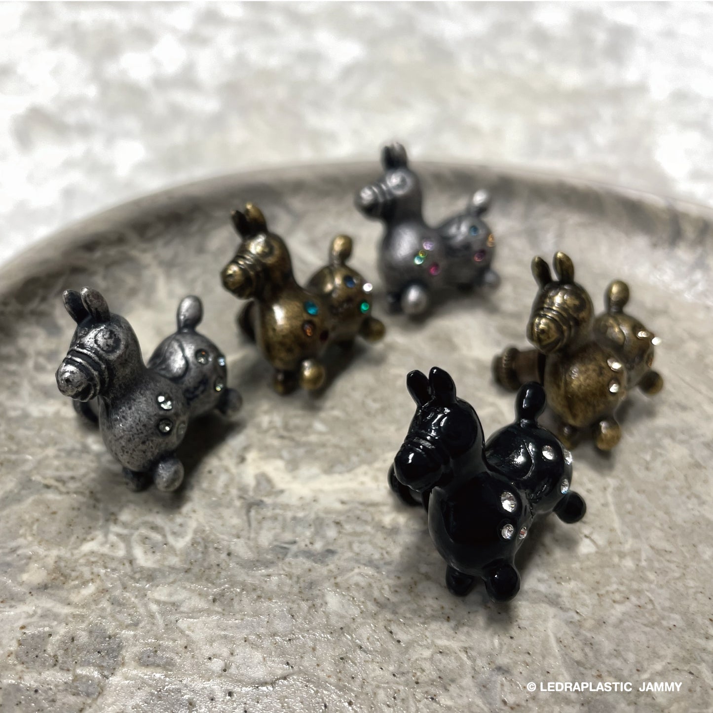 【公式限定】Rody Deluxe ブローチ スワロフスキー