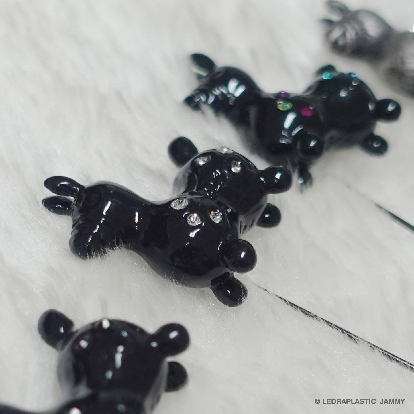 【公式限定】Rody Deluxe ピンブローチ スワロフスキー