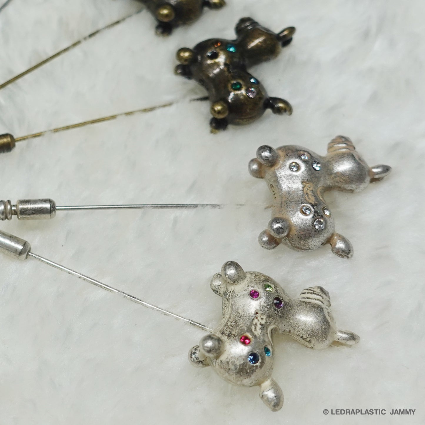 【公式限定】Rody Deluxe ピンブローチ スワロフスキー