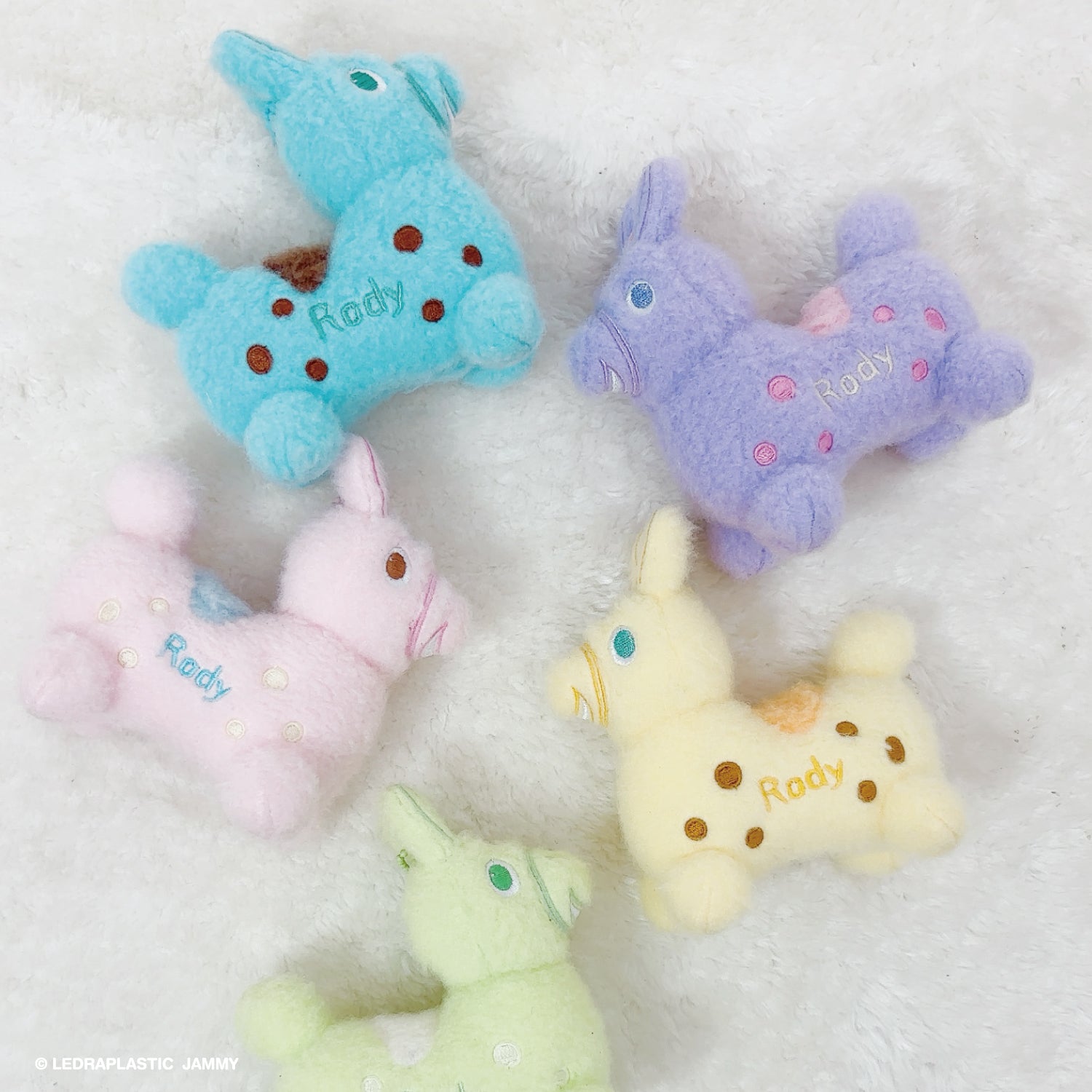 もふもふ生地とパステルカラーの相性がぴったり！ロディ ぬいぐるみ